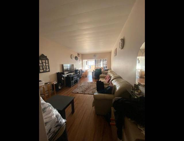 2 BEDROOM APARTMENT FOR SALE IN WYCHWOOD